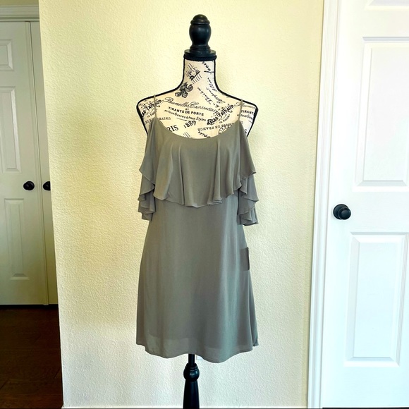 NWT Lulu’s Olive Green Off-the-Shoulder Midi Dress - S - Picture 6 of 13